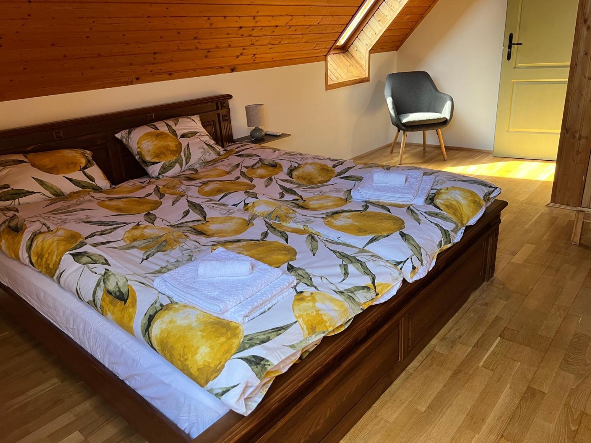 Bor Es Kenyer Hotel Hegymagas Bagian luar foto